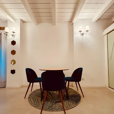 Apartment Collegio Di Spagna The Place *